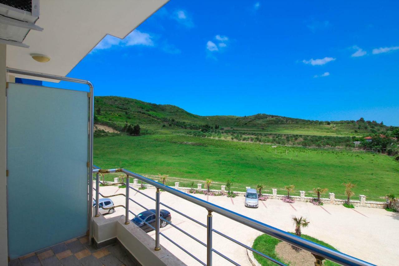Hotel Zverneci Εξωτερικό φωτογραφία