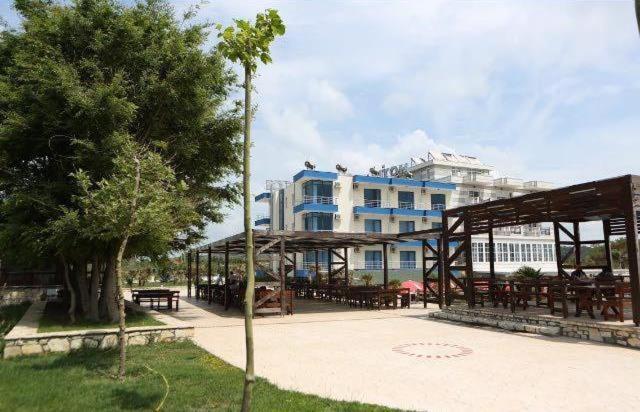Hotel Zverneci Εξωτερικό φωτογραφία